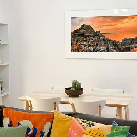 Coqueto Y Amplio Apartamento A 15 Min De La Playa Alicante Bagian luar foto
